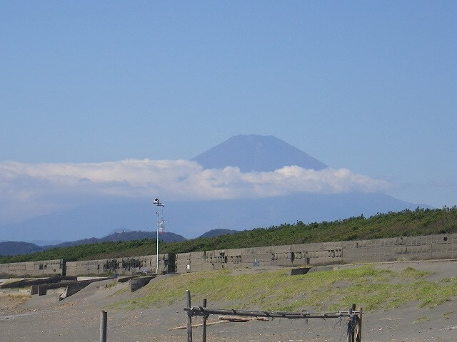 湘南海岸から富士山が見えた！