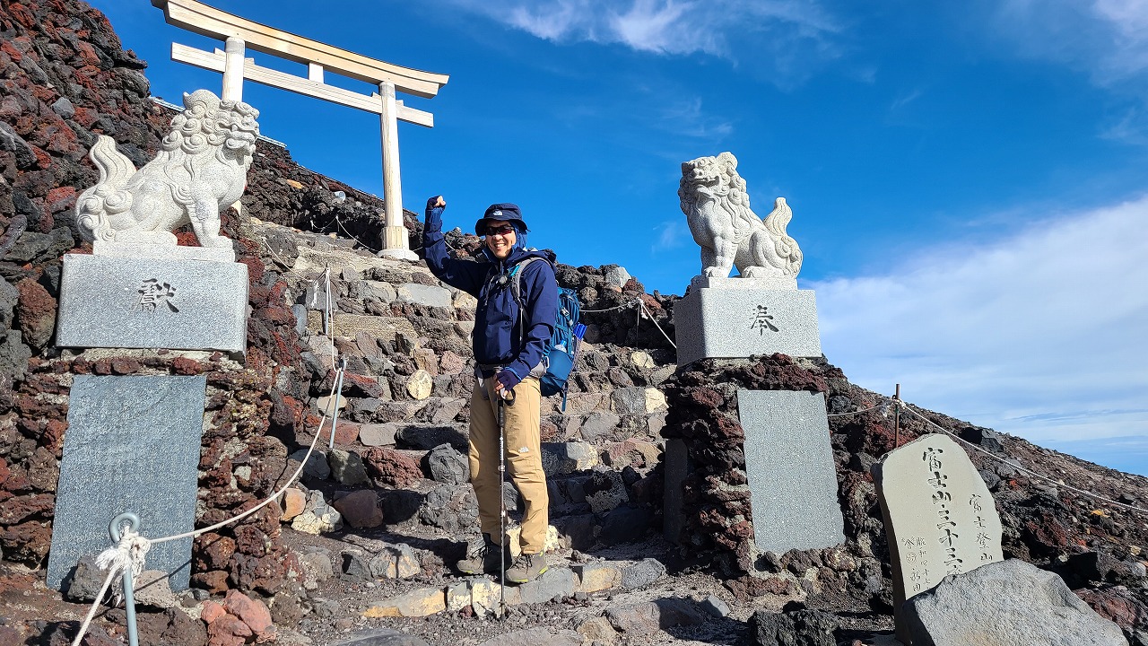 　富士山　山頂　頂上　吉田ルート　須走ルート　富士山　