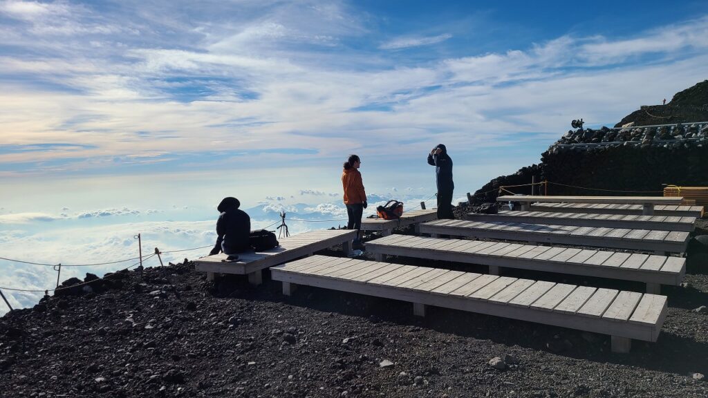 　富士山　山頂　頂上　吉田ルート　須走ルート　富士山　