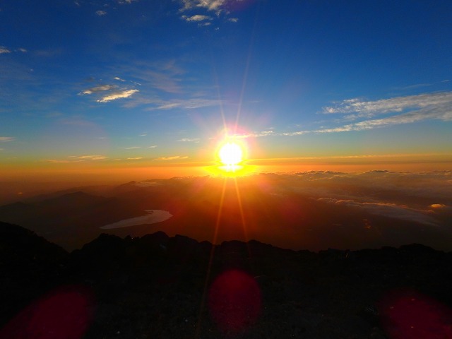富士山山頂からのご来光