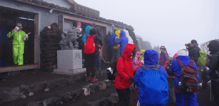 登山用の雨具・レインウェア・カッパの特徴と選び方、厳選おすすめ・人気アイテムの紹介